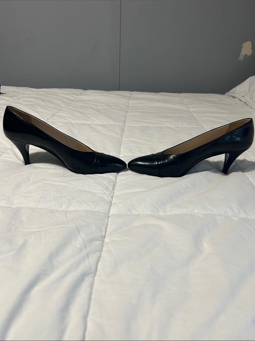 CHANEL Black Leather Pointed-Toe Heels - Picture 6 of 9